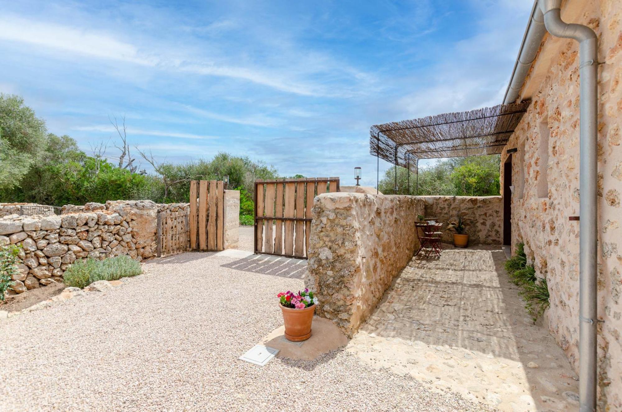Cal Tio 1 Yourhouse Farm stay Costitx (Mallorca)